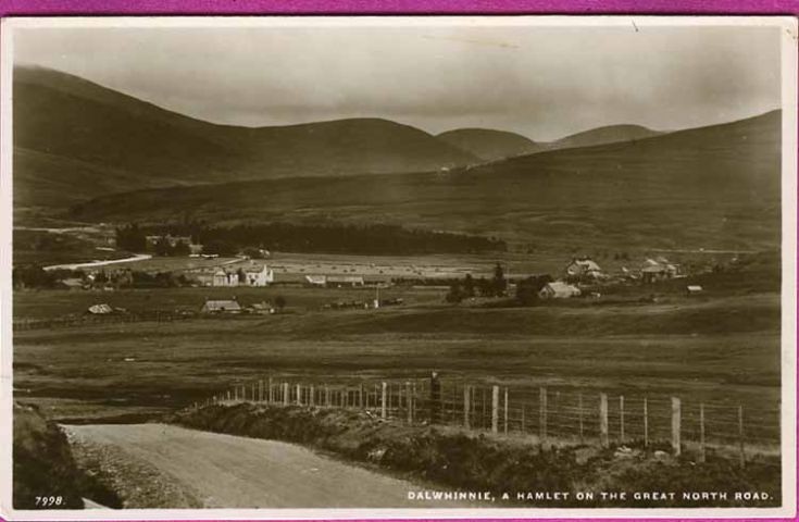 'A Hamlet on the Great North Road' postcard 