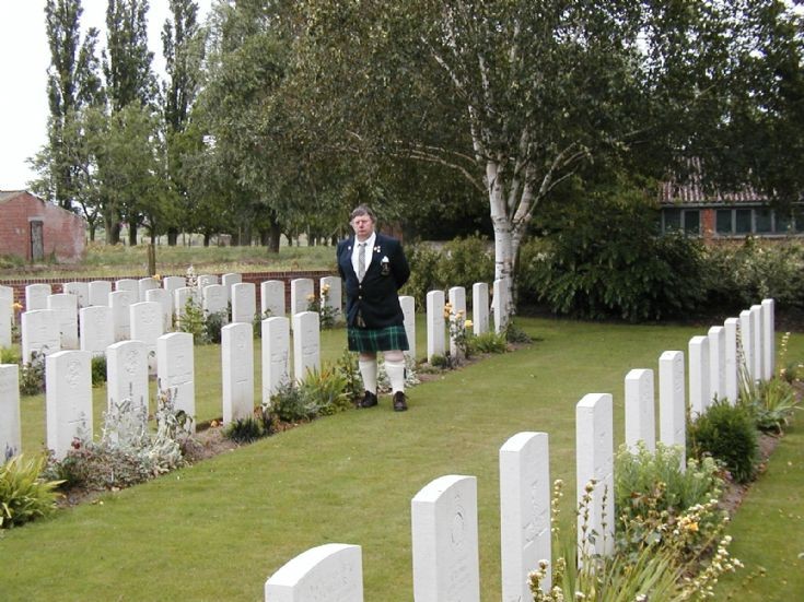 Douglas Abercrombie at Donald McCook's grave, Belgium