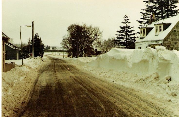 Main road through Dalwhinnie a number of years ago