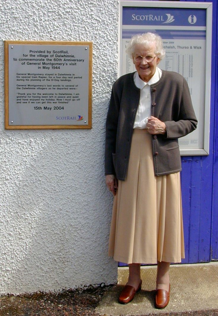 Mrs Doreen James and the Montgomery Plaque at the Station