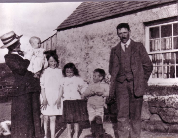 Shepherds cottage at Loch Ericht early 1920's