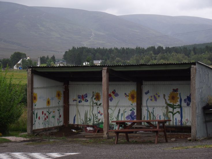 Dalwhinnie primary school shelter